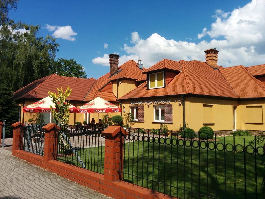 Pensjonat Nad Jeziorem Hotell Myślibórz Exteriör bild