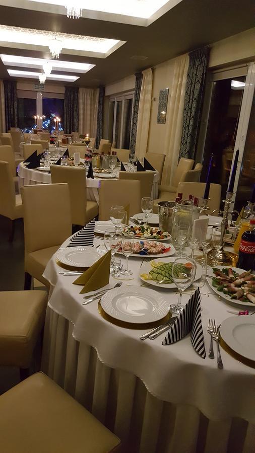 Pensjonat Nad Jeziorem Hotell Myślibórz Exteriör bild